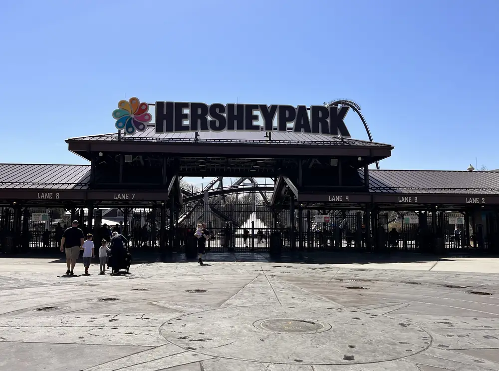 Daytime view of the Hersheypark entrance gates in Hershey, Pennsylvania